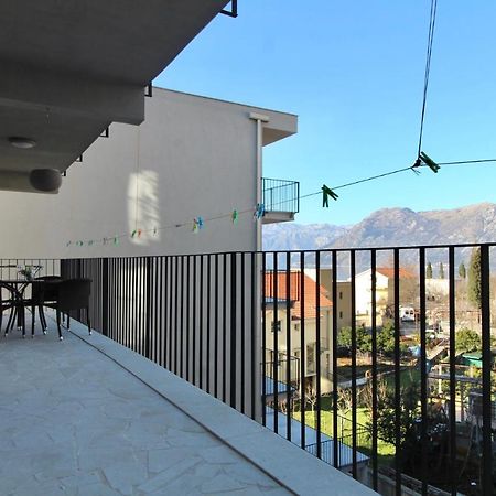 2Bd New Dobrota Apt With Bay Views Kotor Extérieur photo