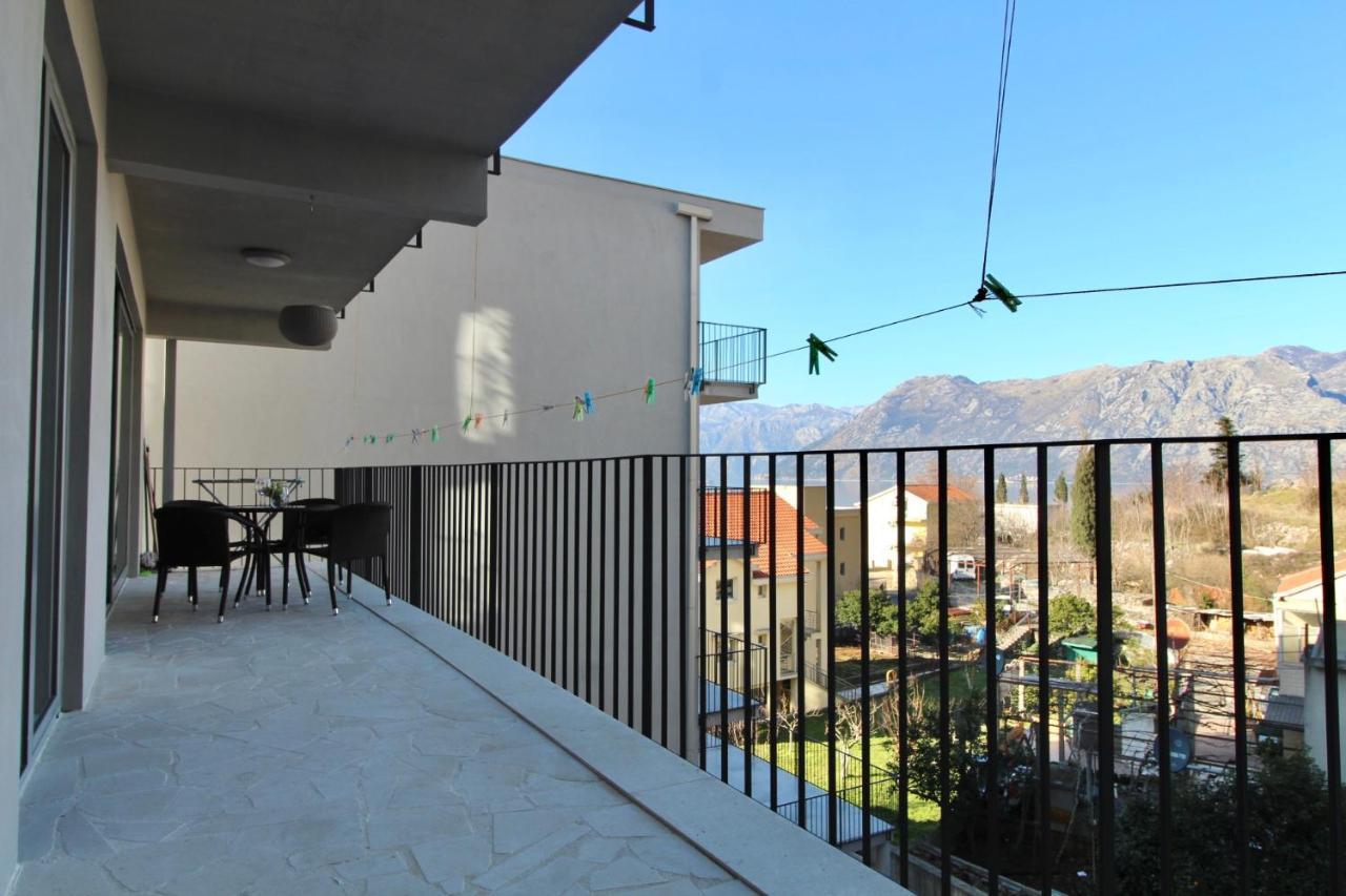 2Bd New Dobrota Apt With Bay Views Kotor Extérieur photo