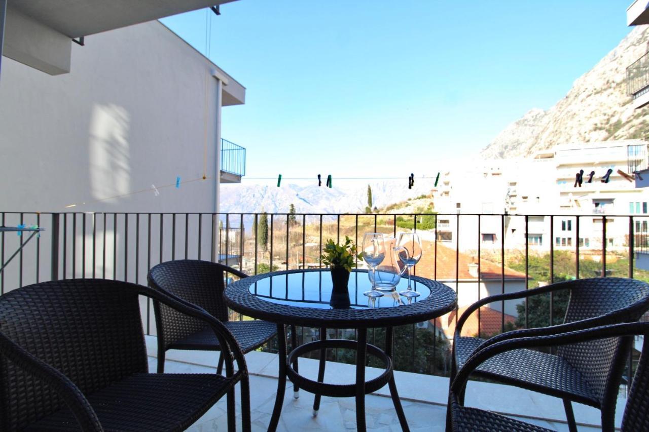 2Bd New Dobrota Apt With Bay Views Kotor Extérieur photo